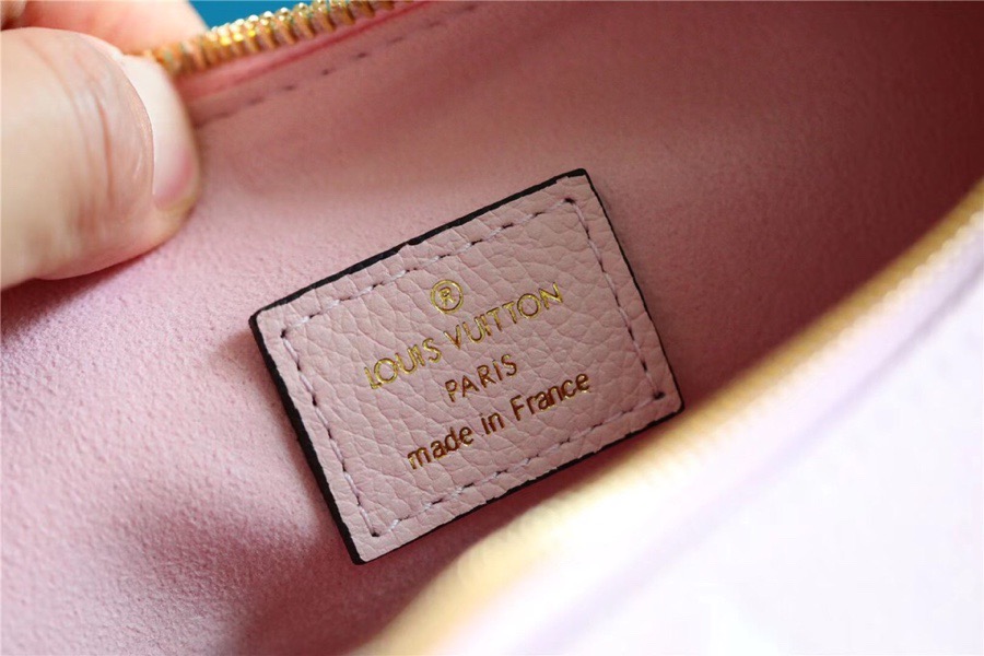 Louis Vuitton Neverfull MM Monogram Canvas Rose Pink For Women, Women’s Handbags, Shoulder and Crossbody Bags 9.4in/24cm LV