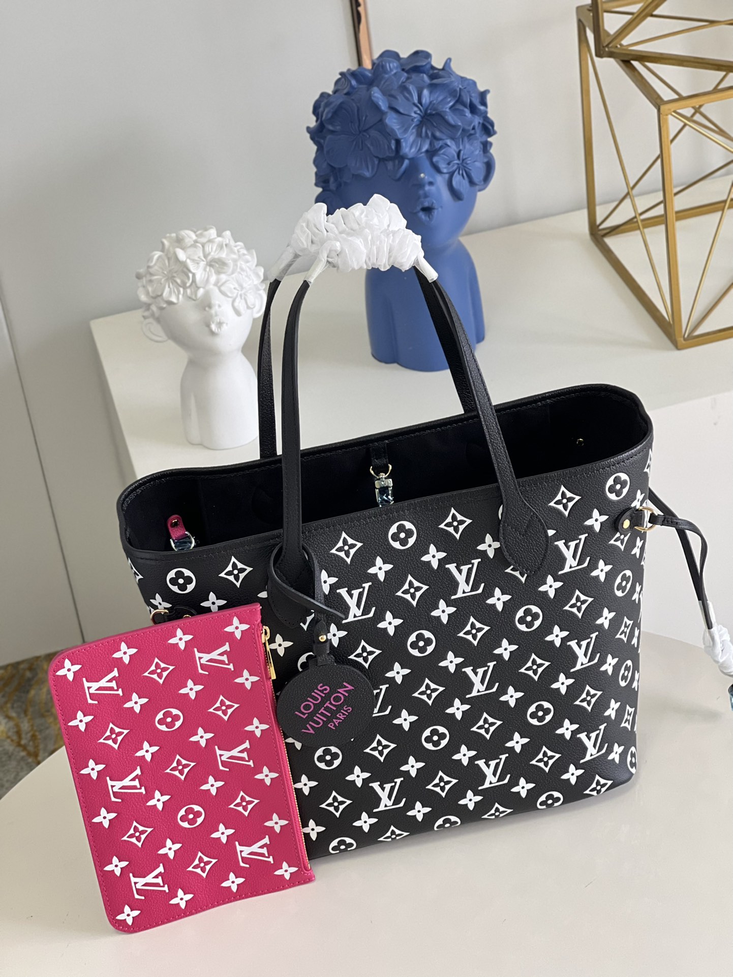 Louis Vuitton Neverfull MM Monogram Empreinte Black/White For Women, Women’s Handbags, Tote Bags 12.2in/31cm