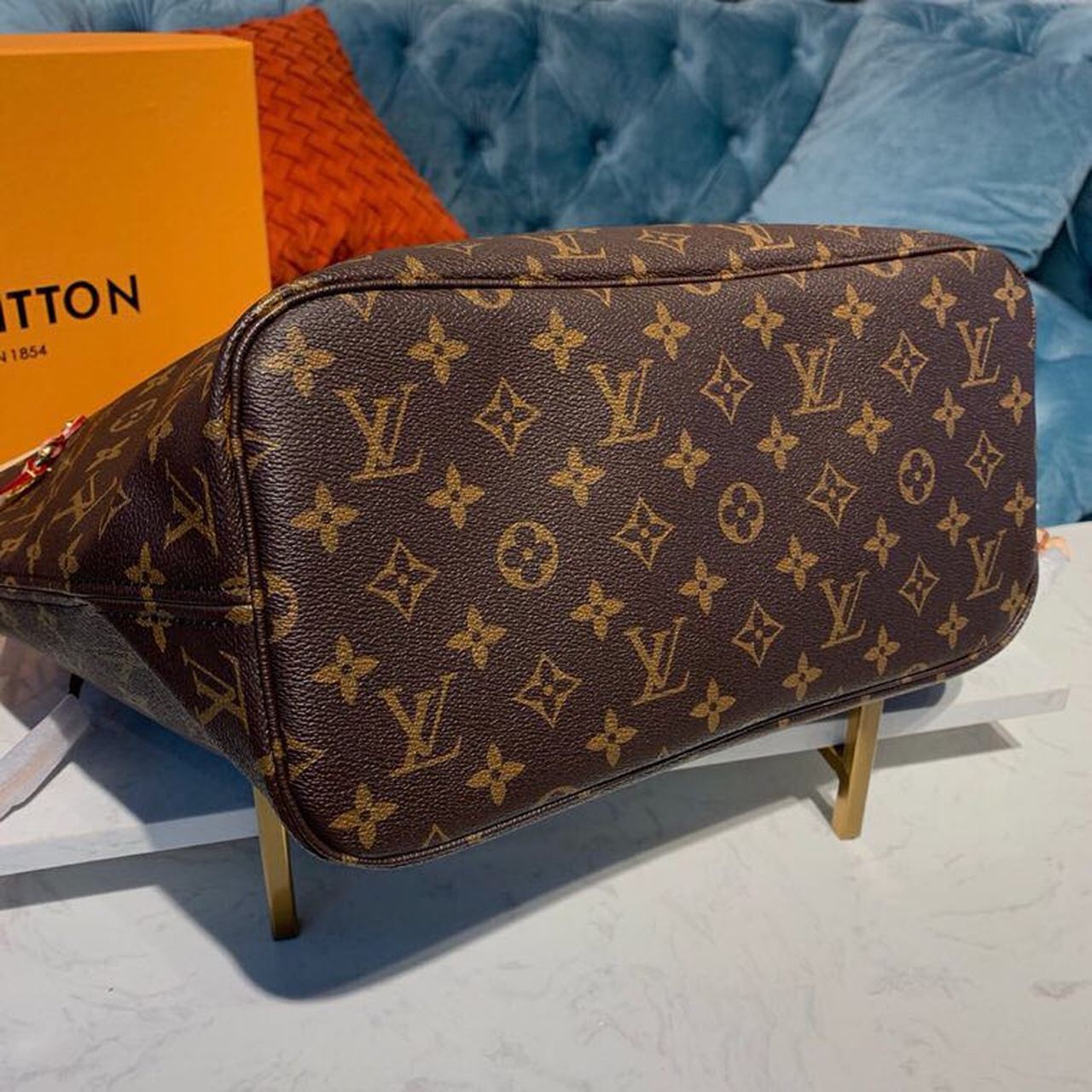 Louis Vuitton Neverfull MM Tote Bag Monogram Canvas For Women, Women’s Handbags, Shoulder Bags 12.6in/32cm