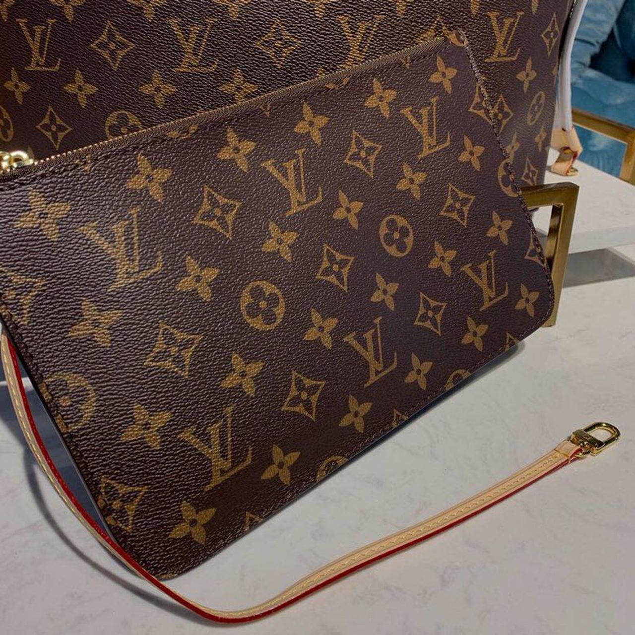 Louis Vuitton Neverfull MM Tote Bag Monogram Canvas For Women, Women’s Handbags, Shoulder Bags 12.6in/32cm