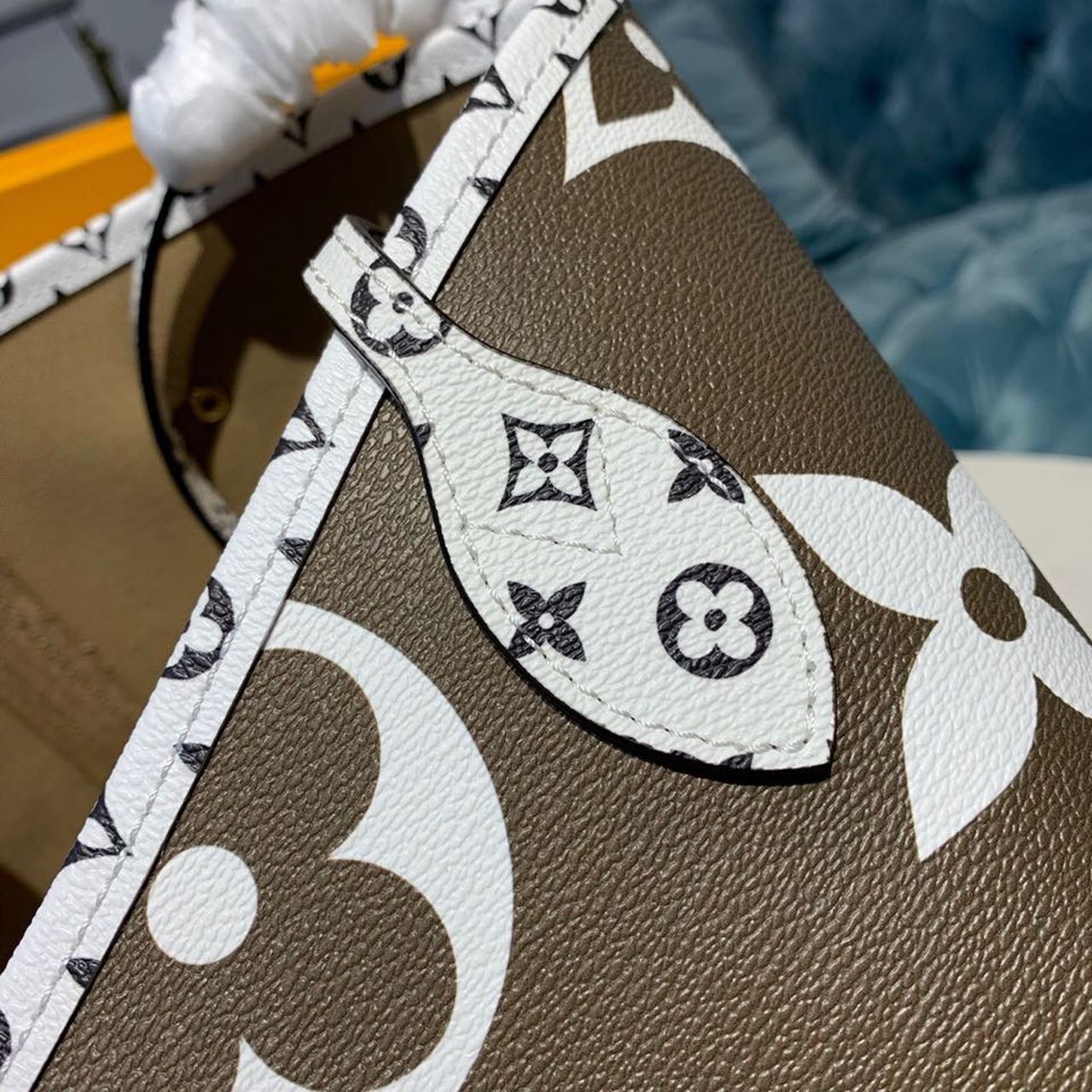 Louis Vuitton Neverfull MM Tote Bag Monogram Canvas Khaki/Beige For Women, Women’s Handbags, Shoulder Bags 12.2in/31cm