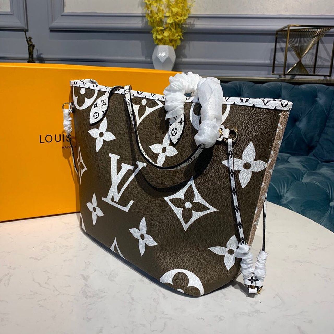 Louis Vuitton Neverfull MM Tote Bag Monogram Canvas Khaki/Beige For Women, Women’s Handbags, Shoulder Bags 12.2in/31cm