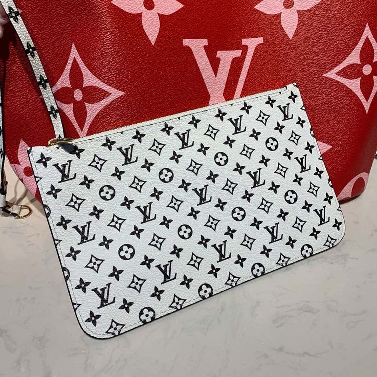 Louis Vuitton Neverfull MM Tote Bag Monogram Canvas Red/Pink For Women, Women’s Handbags, Shoulder Bags 12.2in/31cm