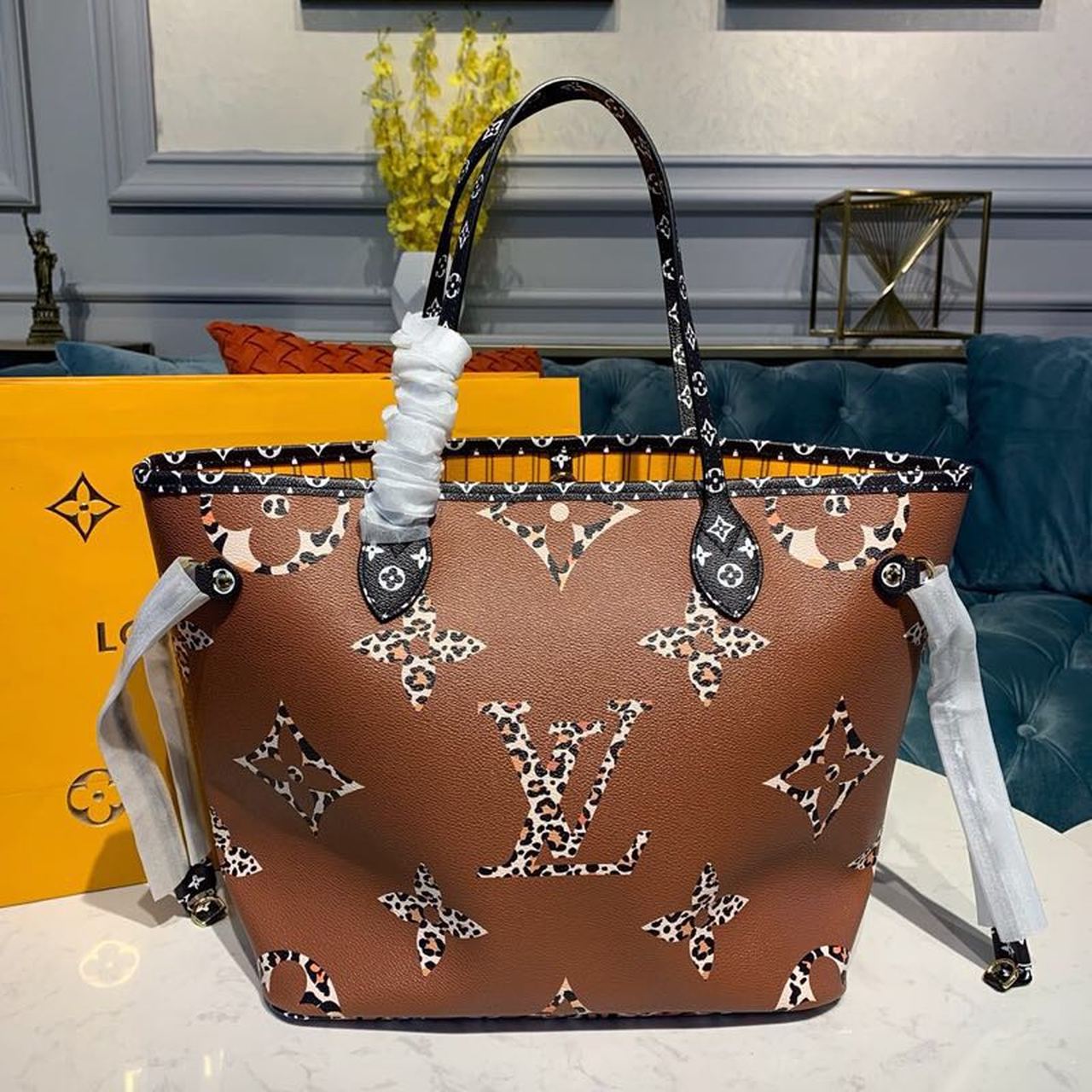 Louis Vuitton Neverfull MM Tote Bag Monogram Jungle Canvas Black For Women, Women’s Handbags, Shoulder Bags 12.2in/31cm