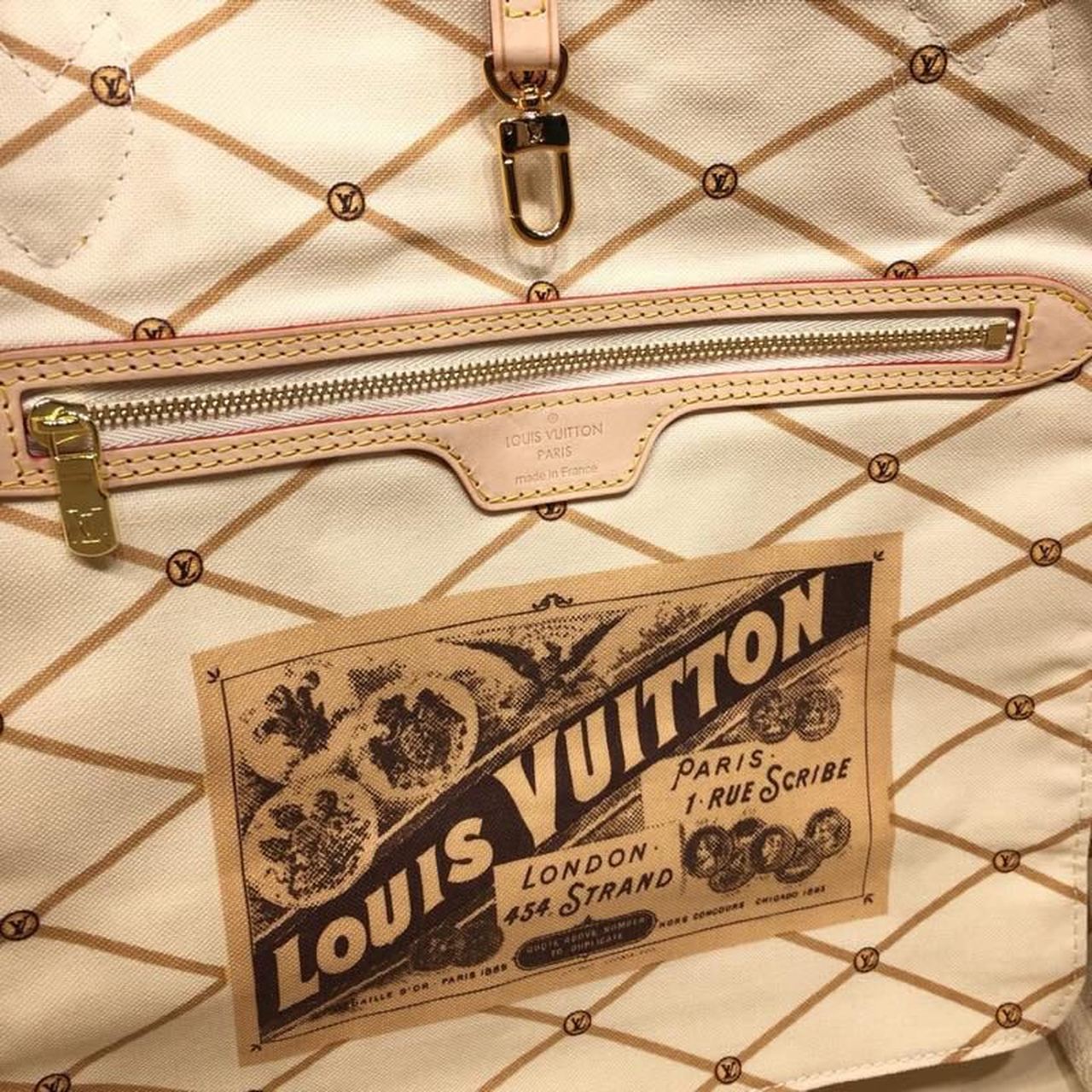Louis Vuitton Neverfull MM Tote Bag Trompe L’oeil Print Damier Azur Canvas For Women, Women’s Handbags, Shoulder Bags 12.6in/32cm