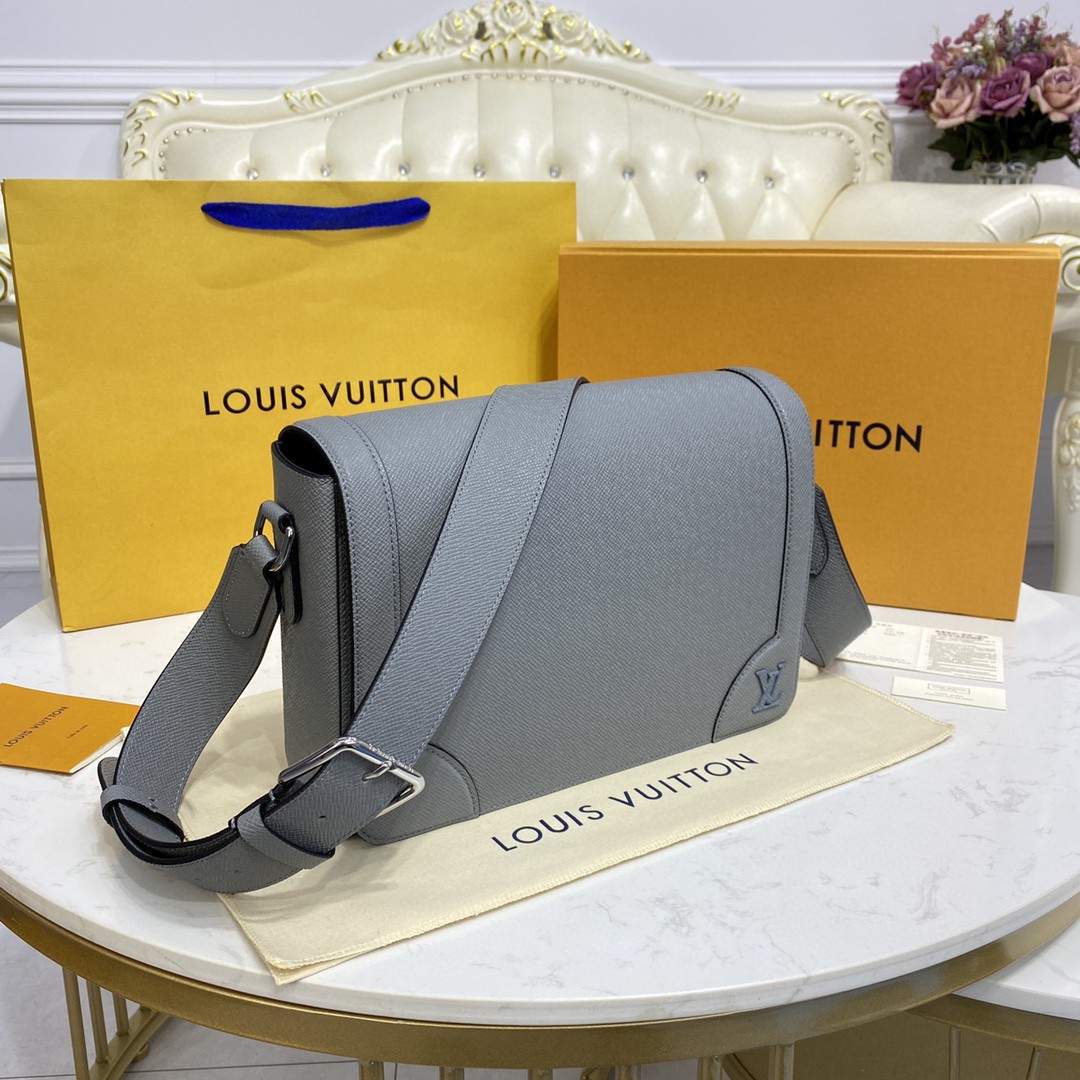 Louis Vuitton New Flap Messenger Bag Taiga Grey For Men, Men’s Bags, Shoulder And Crossbody Bags 11.1in/28.3cm LV