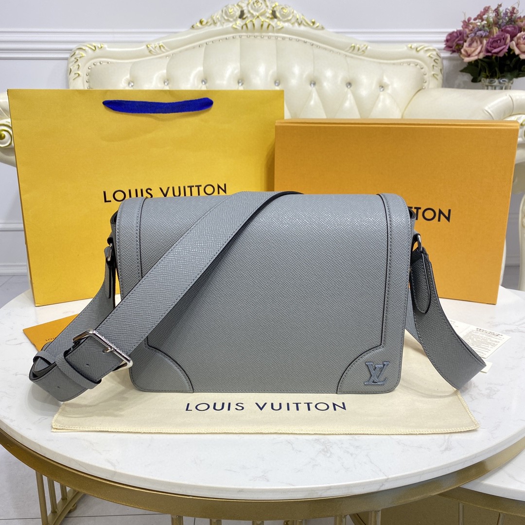 Louis Vuitton New Flap Messenger Bag Taiga Grey For Men, Men’s Bags, Shoulder And Crossbody Bags 11.1in/28.3cm LV