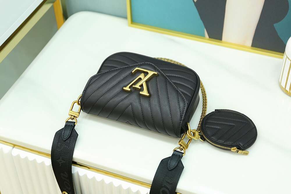 Louis Vuitton New Wave Multi Pochette Bag Black For Women 19cm / 7.5in