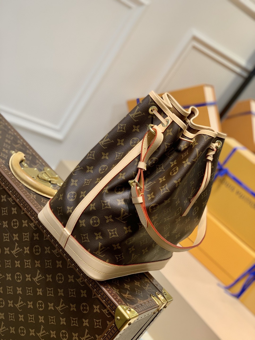 Louis Vuitton Noé Bucket Bag Monogram Canvas For Women, Women’s Handbags, Shoulder Bags 13.4in/36cm