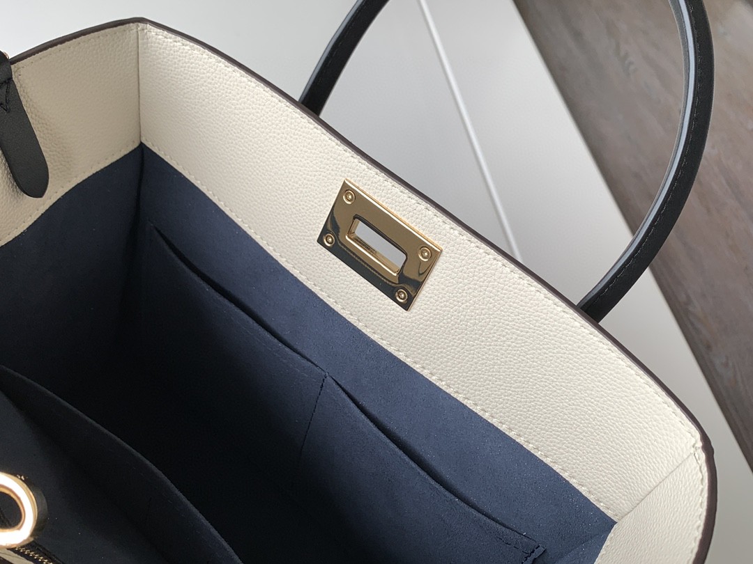 Louis Vuitton On My Side MM Tote Bag Monogram Canvas Navy Blue For Women, Women’s Handbags, Shoulder Bags 12in/31cm
