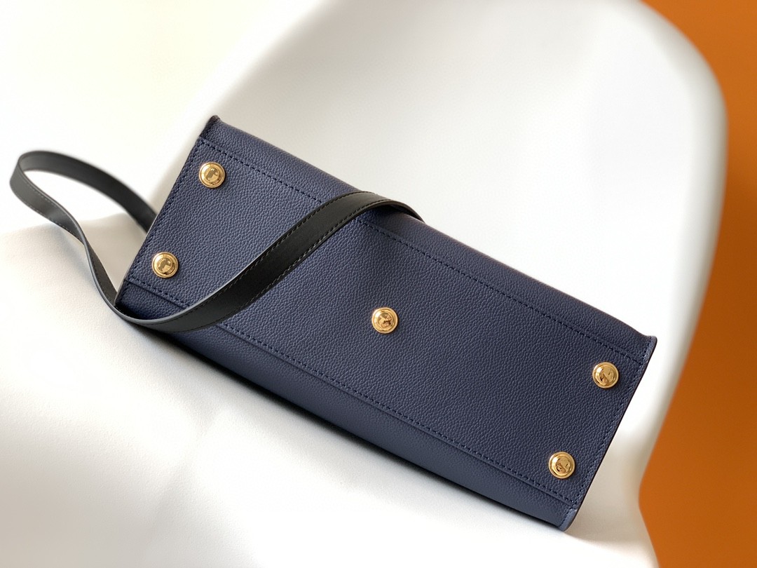 Louis Vuitton On My Side MM Tote Bag Monogram Canvas Navy Blue For Women, Women’s Handbags, Shoulder Bags 12in/31cm