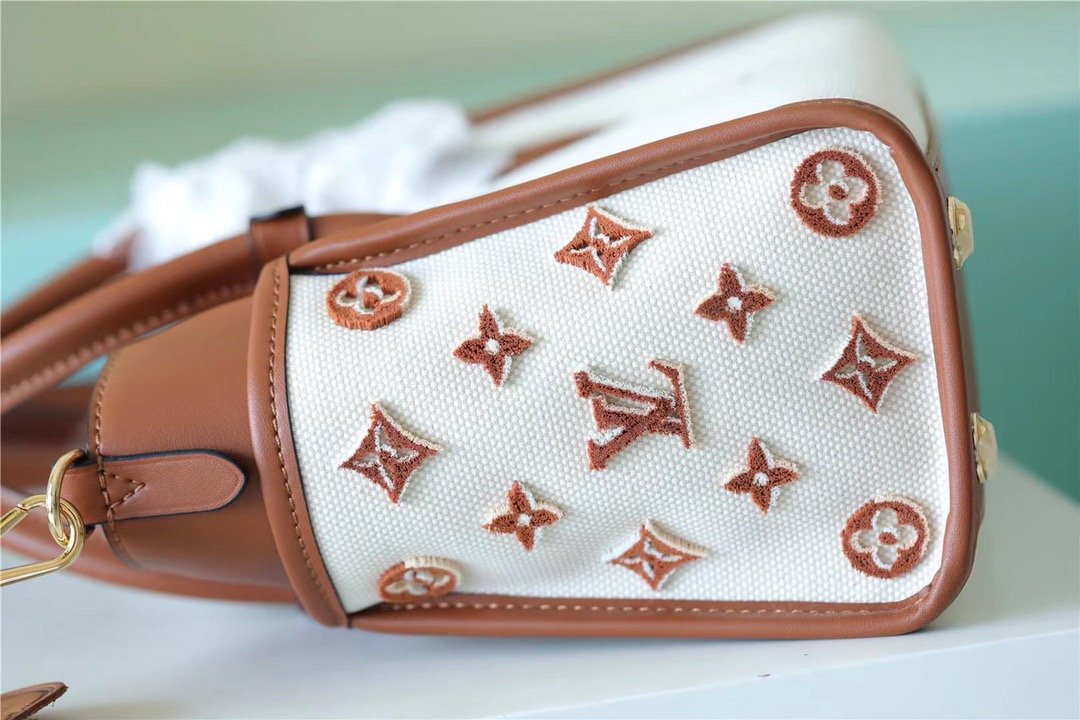 Louis Vuitton On My Side PM Bag Monogram Flower For Women 25cm/9.8 Inches Caramel Brown
