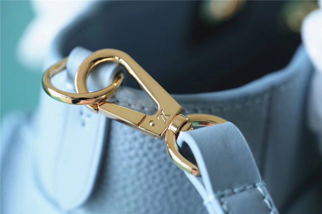 Louis Vuitton On My Side PM Mahina Bleu Nuage Blue For Women, Women’s Handbags, Shoulder And Crossbody Bags 25cm/9.8in