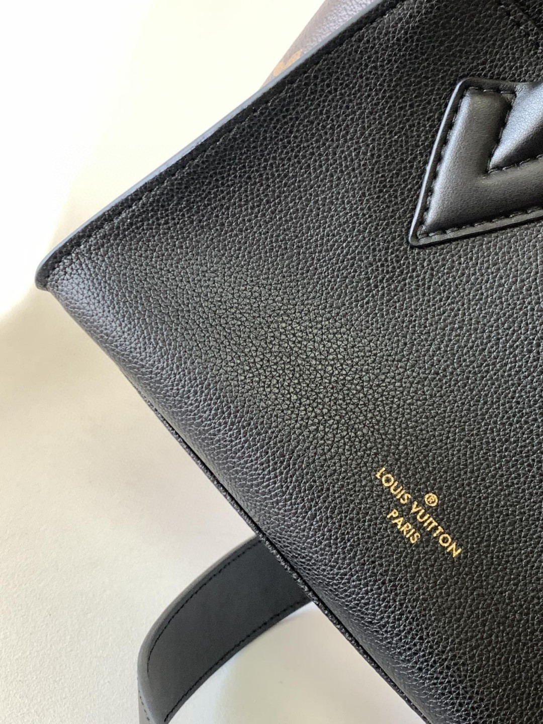 Louis Vuitton On My Side PM Tote Bag Monogram Canvas Black For Women, Women’s Handbags, Shoulder Bags 9.8in/25cm