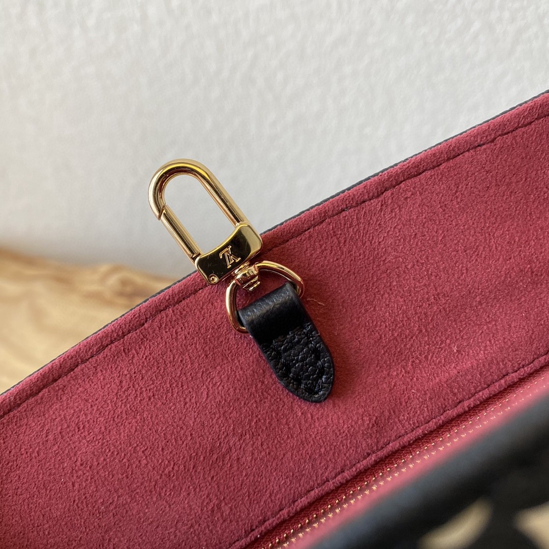 Louis Vuitton On The Go PM Bag Monogram Empreinte 9.8in/25cm Black/Beige