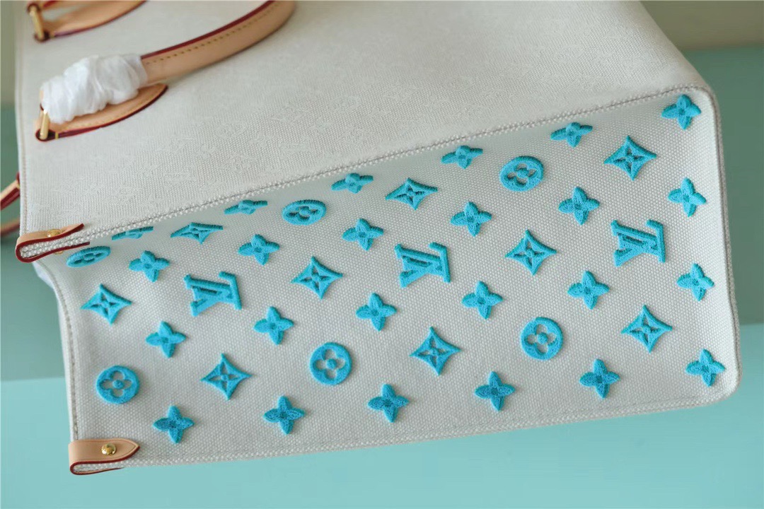 Louis Vuitton Onthego GM Monogram Giant And Raffia White/ Pink For Women, Women’s Handbags, Shoulder And Crossbody Bags 41cm/16.1in LV