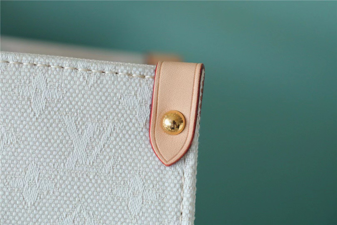 Louis Vuitton Onthego GM Monogram Giant And Raffia White/ Pink For Women, Women’s Handbags, Shoulder And Crossbody Bags 41cm/16.1in LV