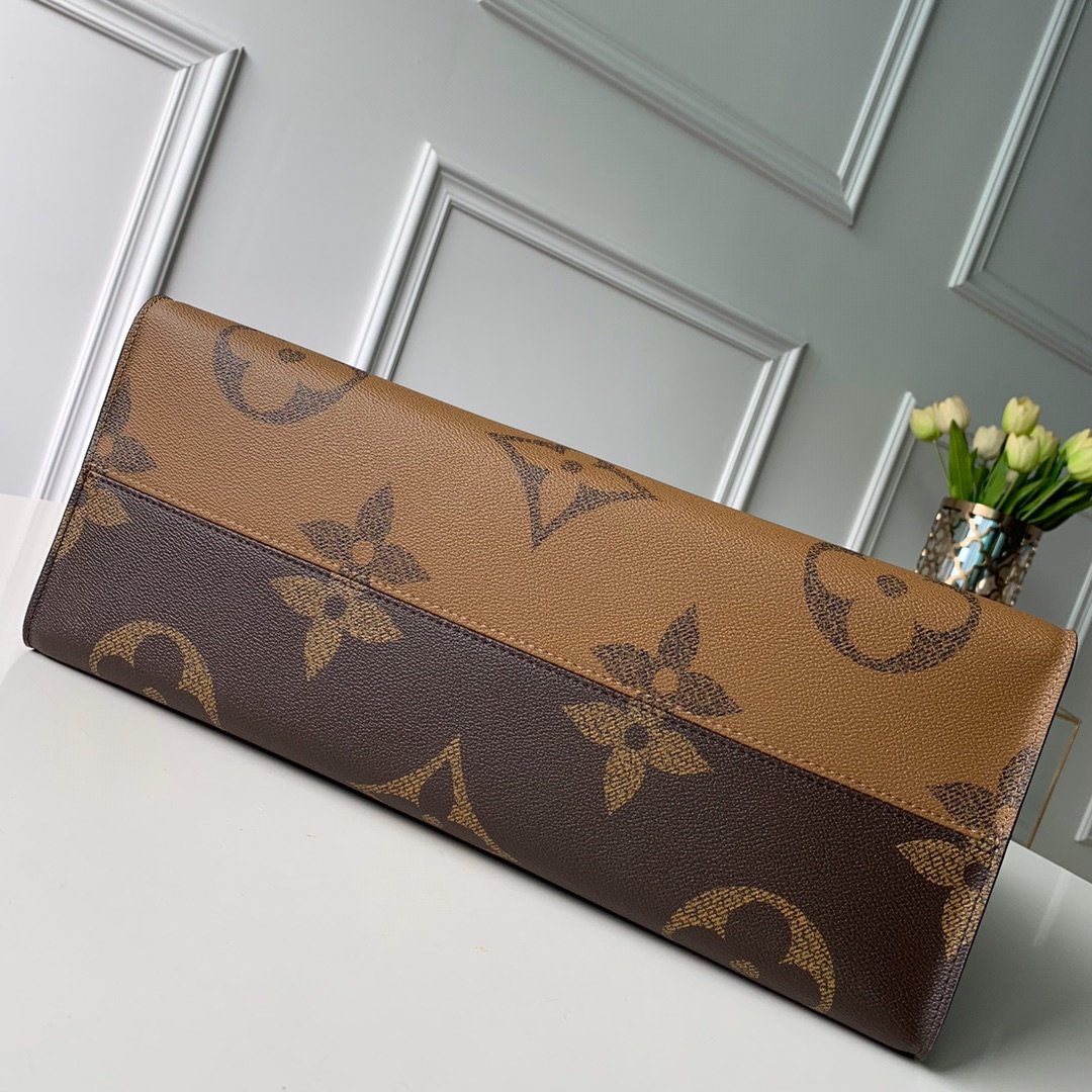 Louis Vuitton OnTheGo MM Monogram And Monogram Reverse Canvas For Women, Women’s Handbags, Shoulder Bags 13.8in/35cm