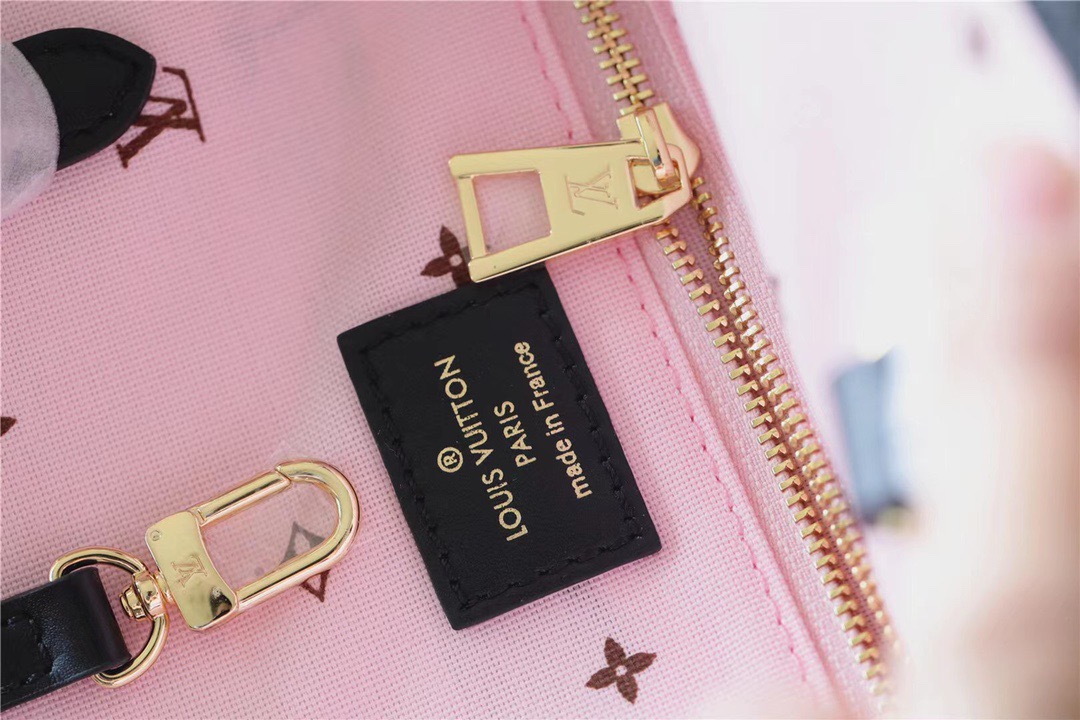 Louis Vuitton OnTheGo MM Monogram Canvas Black For Women, Women’s Handbags, Shoulder And Crossbody Bags 13.8in/35cm