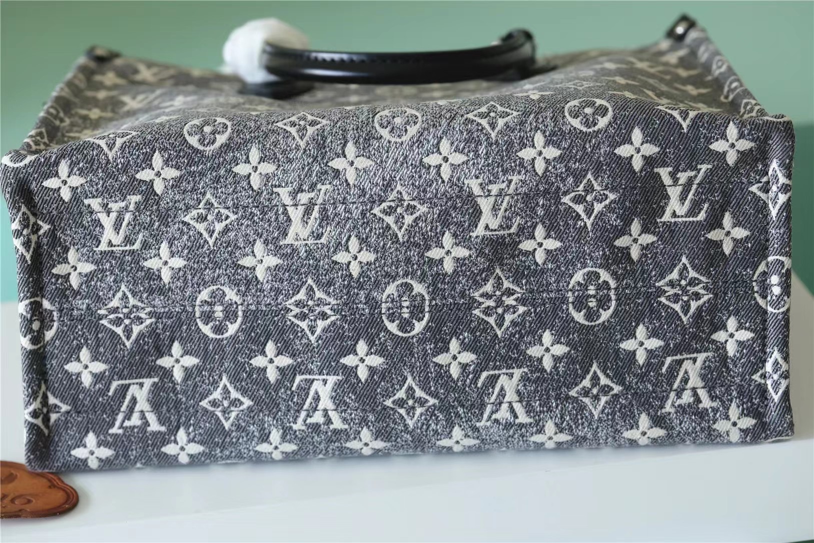 Louis Vuitton OnTheGo MM Monogram Jacquard Denim Shouder Bags Gray For Women 13.8in/35cm