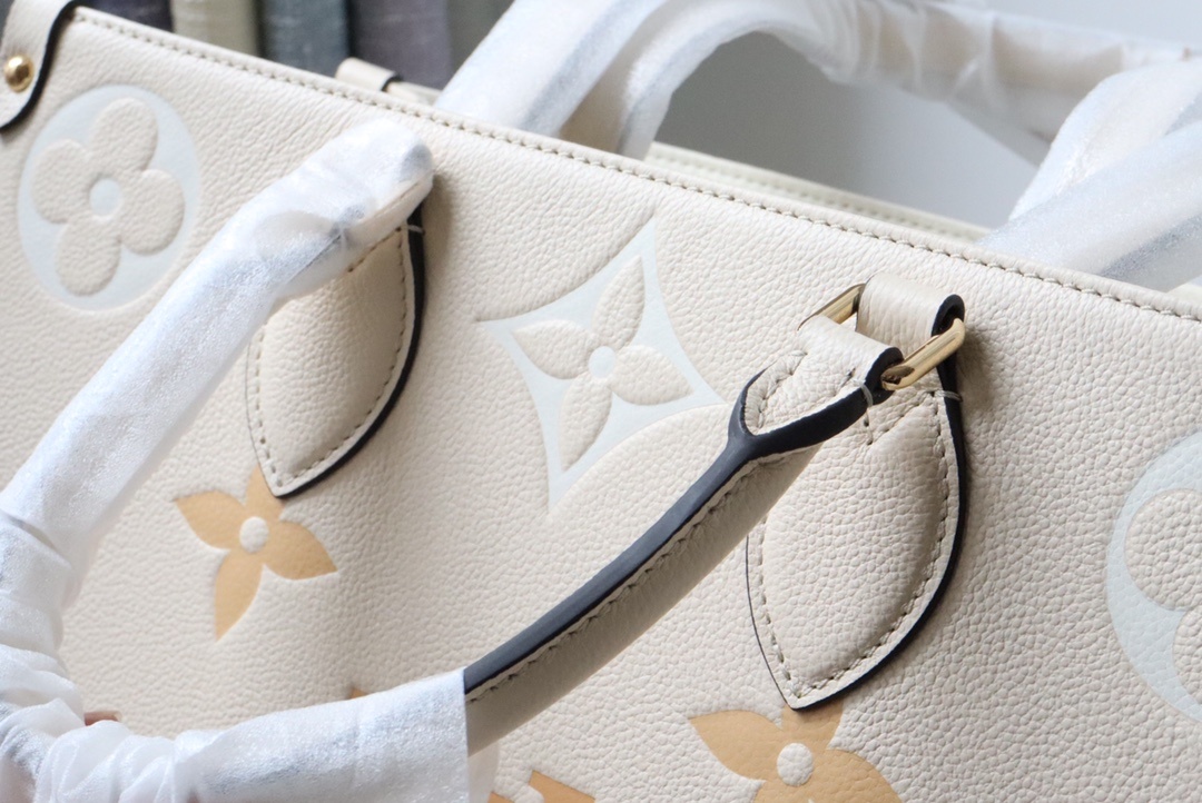 Louis Vuitton OnTheGo MM Tote Bag Monogram Empreinte Cream For The Pool Collection, Women’s Handbags 13.8in/35cm