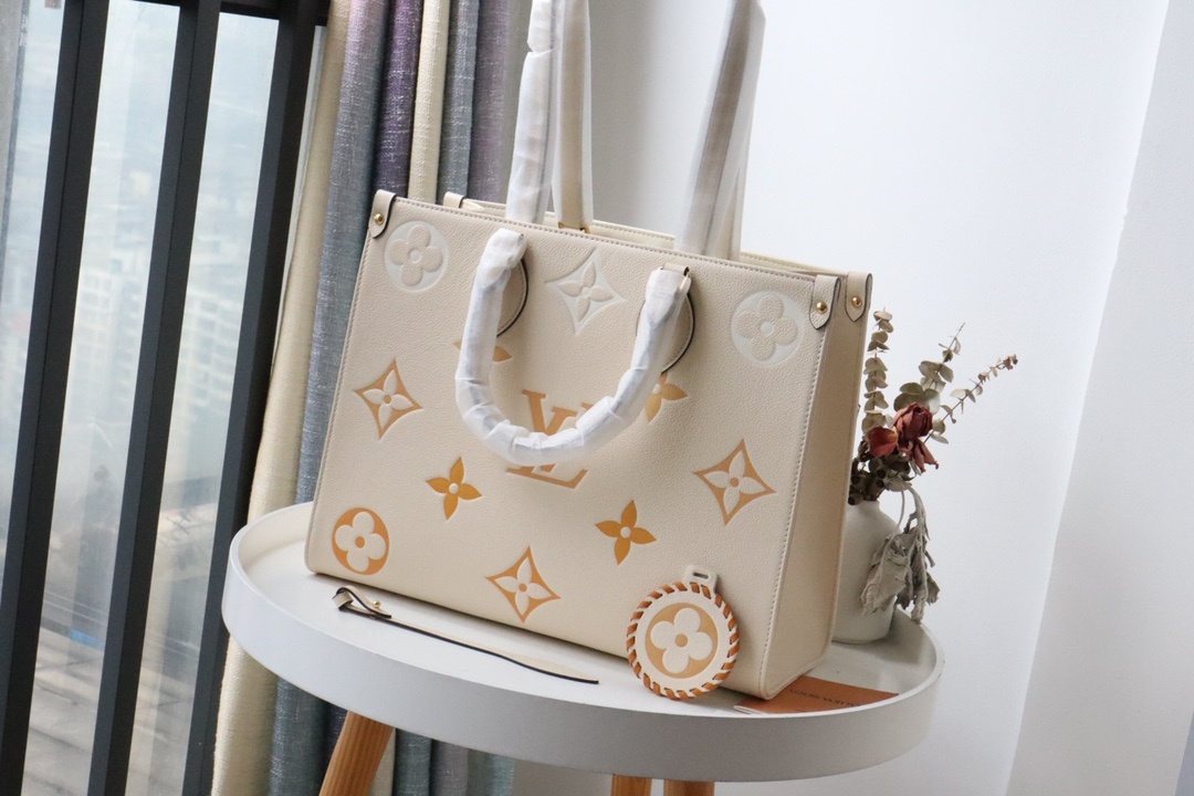 Louis Vuitton OnTheGo MM Tote Bag Monogram Empreinte Cream For The Pool Collection, Women’s Handbags 13.8in/35cm