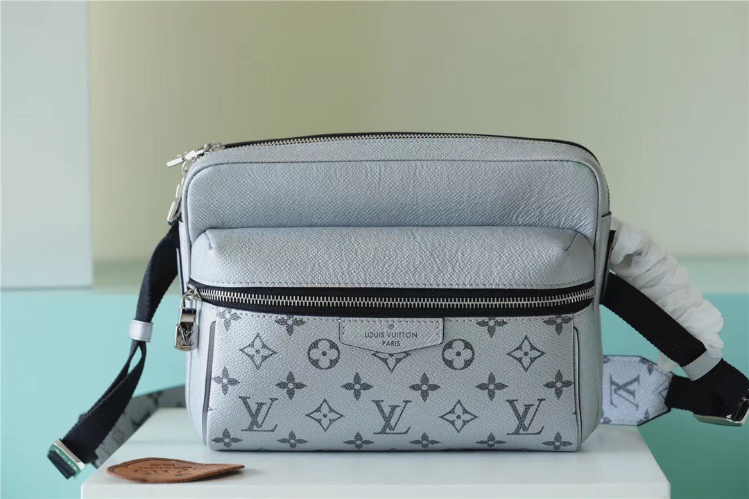 Louis Vuitton Outdoor Messenger Bag Monogram/Taiga Gunmetal Grey For Men, Men’s Bags, Shoulder And Crossbody Bags 10.2in/26cm
