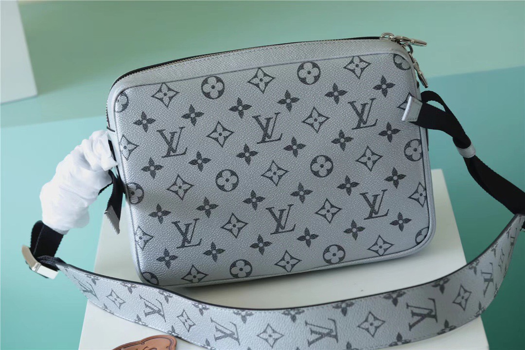 Louis Vuitton Outdoor Messenger Bag Monogram/Taiga Gunmetal Grey For Men, Men’s Bags, Shoulder And Crossbody Bags 10.2in/26cm