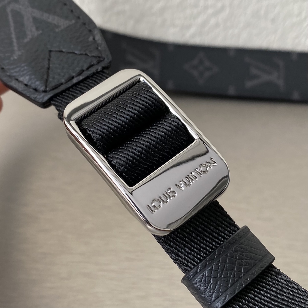 Louis Vuitton Outdoor Slingbag Taigarama Noir Black For Men, Men’s Bags, Crossbody Bags 8.3in/21cm