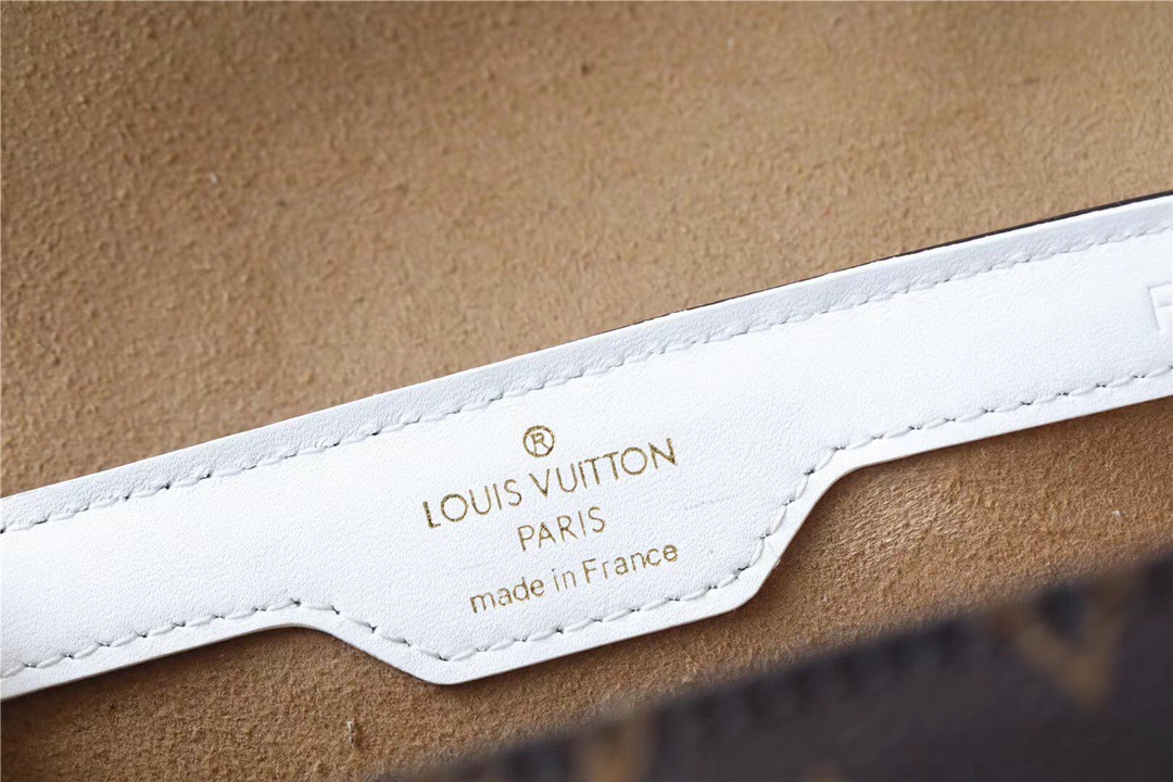 Louis Vuitton Papillon Trunk MonogramCanvas For Women, Women’s Bags, Shoulder And Crossbody Bags 7.5in/19cm