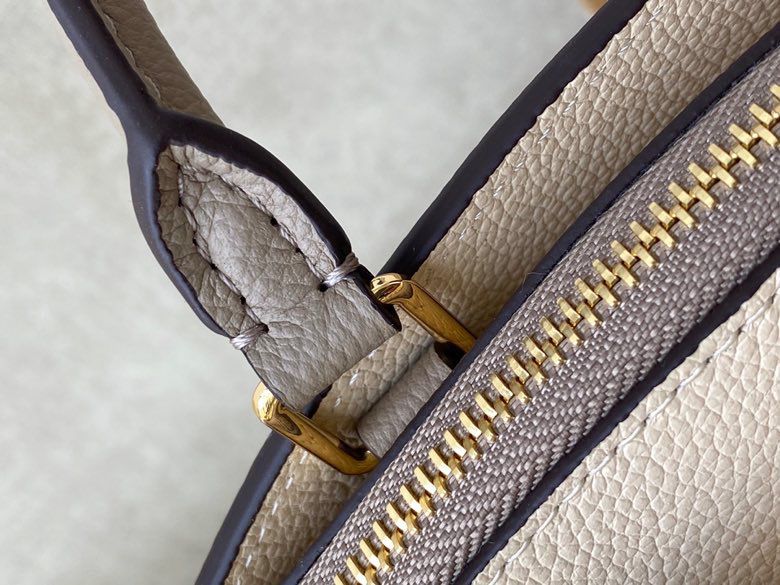 Louis Vuitton Petit Palais Monogram Flowers Tourterelle/Cream For Women, Women’s Handbags, Shoulder And Crossbody Bags 11.4in/29cm