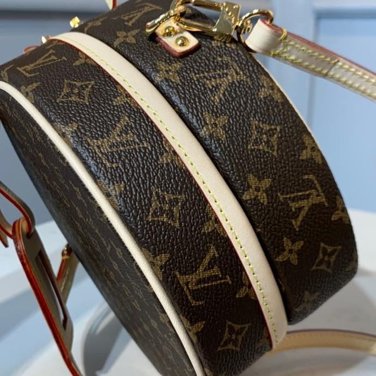Louis Vuitton Petite Boite Chapeau Monogram Canvas For Women, Women’s Handbags, Shoulder And Crossbody Bags 6.9in/17.5cm