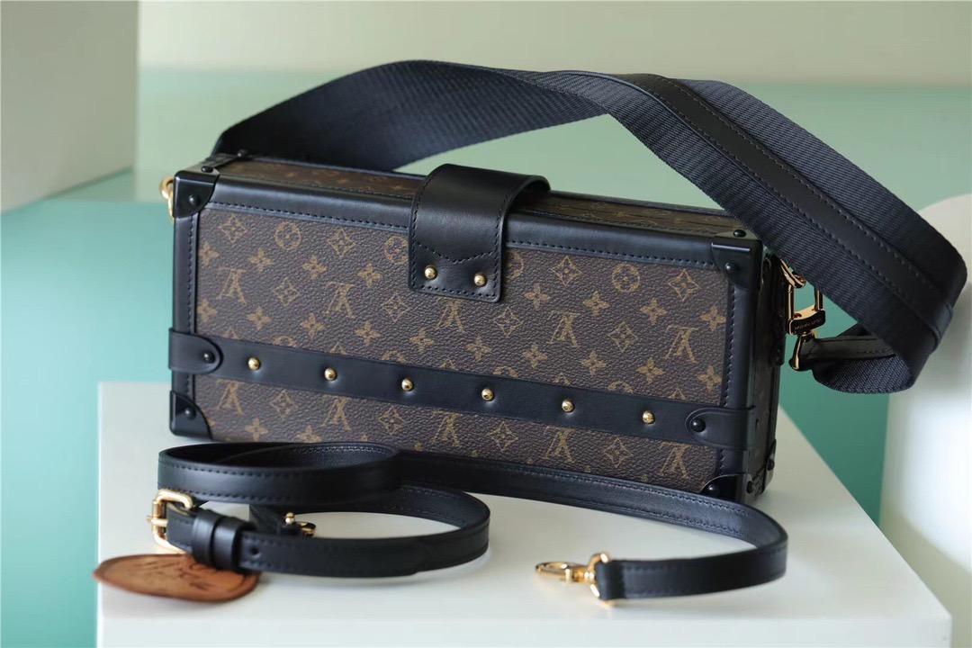 Louis Vuitton Petite Malle East-West Monogram Canvas By Nicolas Ghesquiere For Women, Women’s Handbags, Shoulder And Crossbody Bags 27cm/10.6in