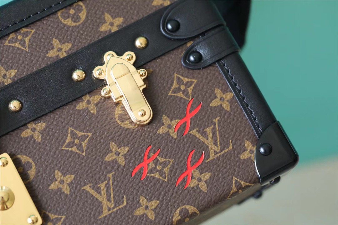 Louis Vuitton Petite Malle East-West Monogram Canvas By Nicolas Ghesquiere For Women, Women’s Handbags, Shoulder And Crossbody Bags 27cm/10.6in
