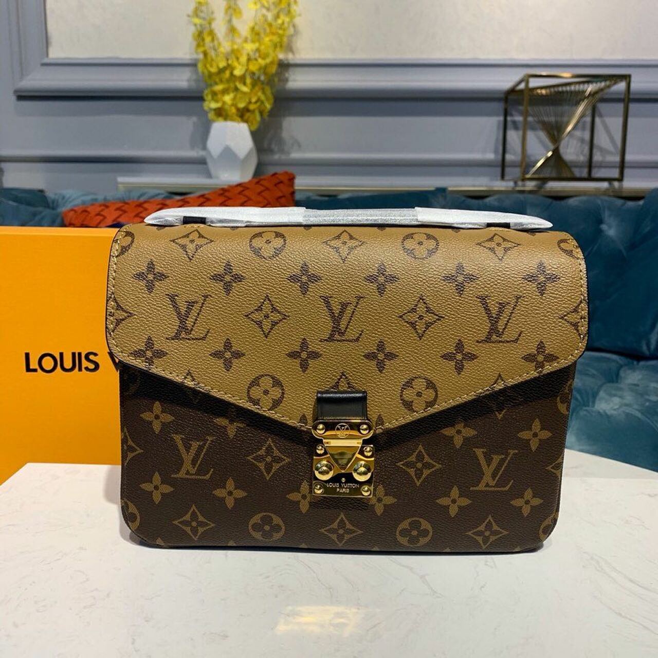 Louis Vuitton Pochette Metis Monogram Reverse Canvas For Women, Women’s Handbags, Shoulder And Crossbody Bags 9.8in/25cm