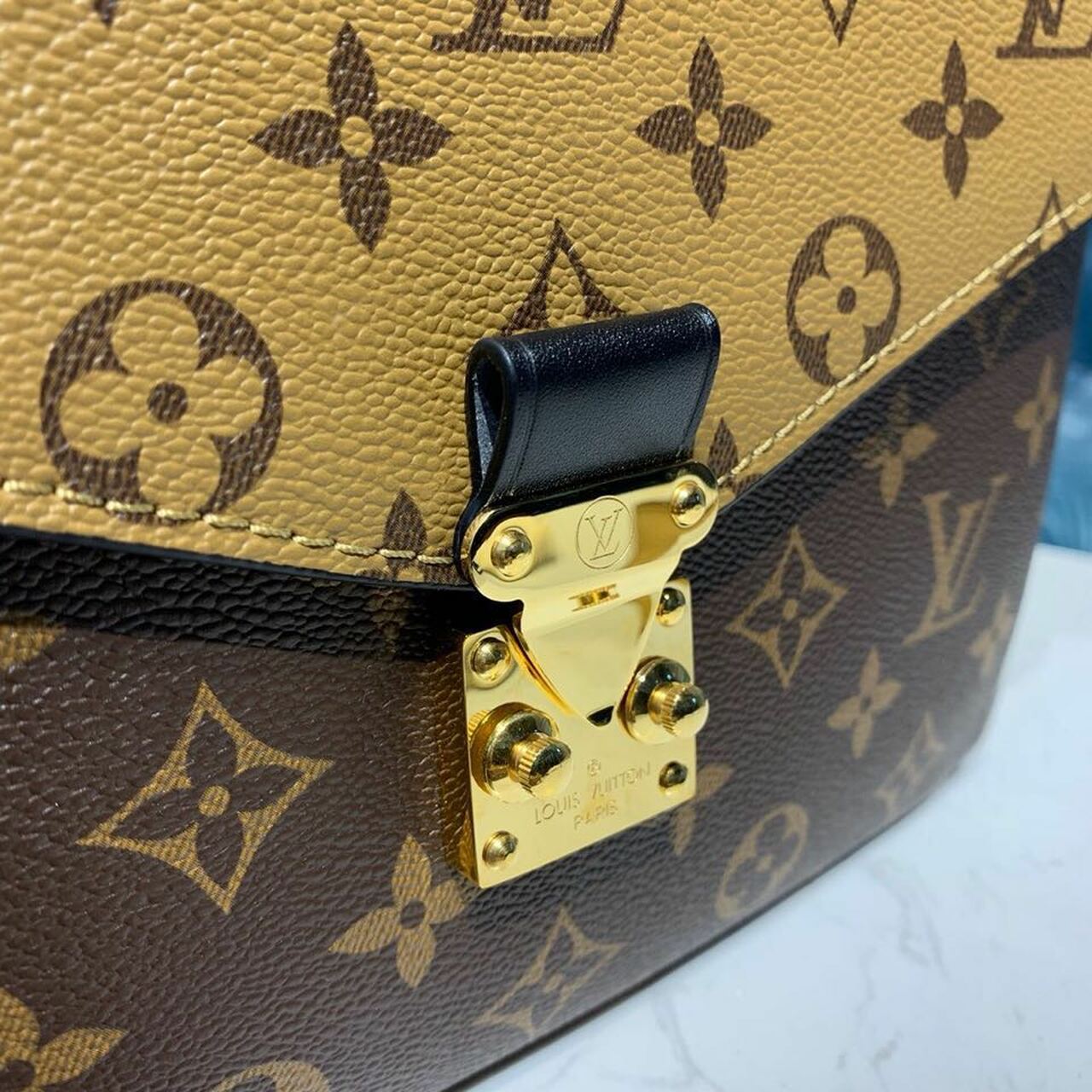 Louis Vuitton Pochette Metis Monogram Reverse Canvas For Women, Women’s Handbags, Shoulder And Crossbody Bags 9.8in/25cm