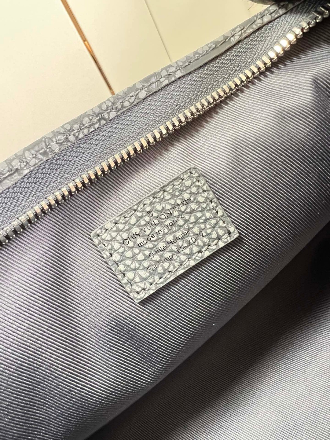 Louis Vuitton Pochette Voyage Grey For Women, Women’s Handbags, Shoulder Bags And Crossbody Bags 11.4in/29cm LV