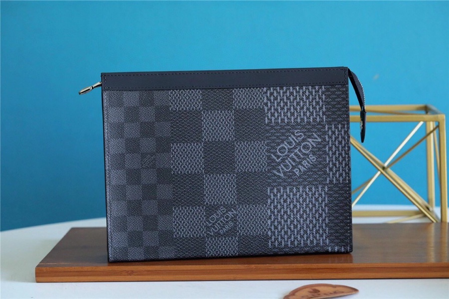 Louis Vuitton Pochette Voyage MM Damier Graphite 3D Canvas Grey For Men, Men’s Travel Accessories 27cm