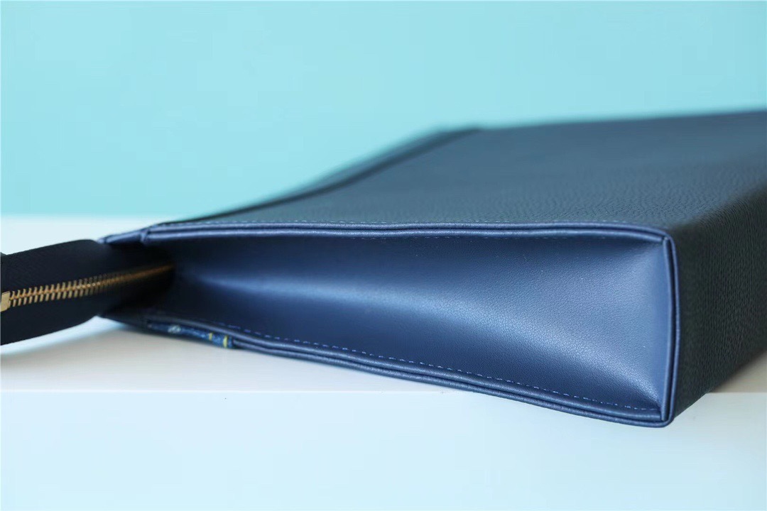 Louis Vuitton Pochette Voyage MM Monogram Drip Blue By Nigo For Pre-Spring, Men’s Travel Accessories 27cm
