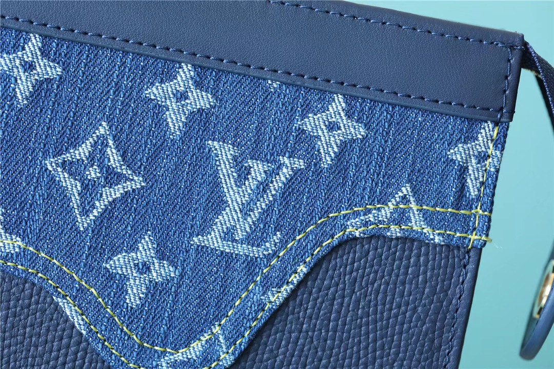 Louis Vuitton Pochette Voyage MM Monogram Drip Blue By Nigo For Pre-Spring, Men’s Travel Accessories 27cm