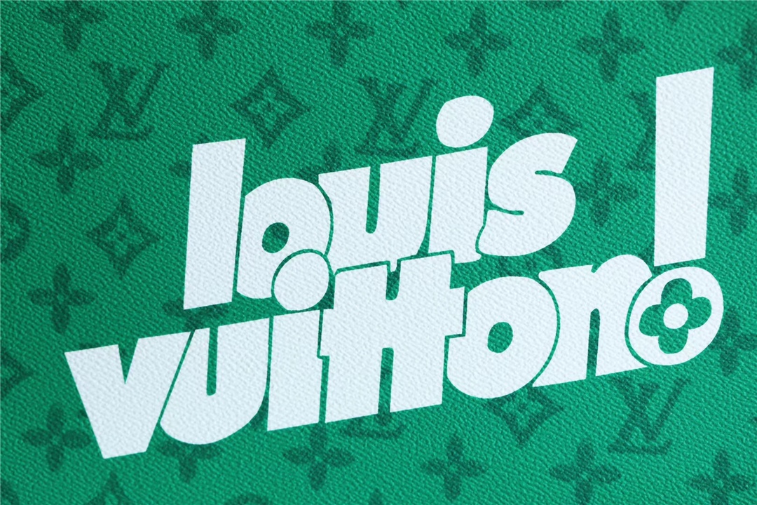 Louis Vuitton Pochette Voyage MM Vintage Monogram Canvas Green By Virgil Abloh For Fall-Winter, Men’s Travel Accessories 27cm