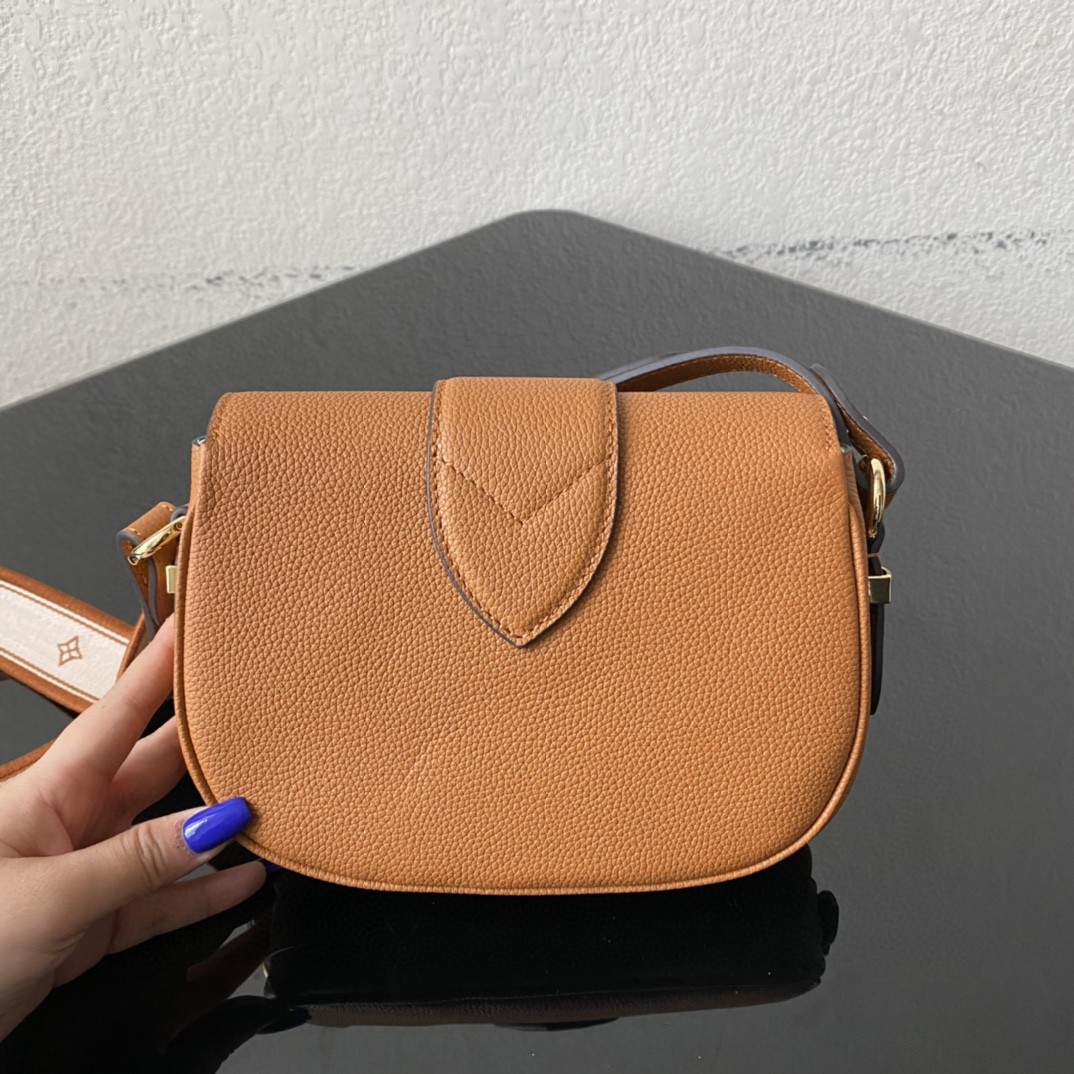 Louis Vuitton Point 9 Create By Nicolas Ghesquière With Monogram Flower 9.1in/22cm Brown For Women