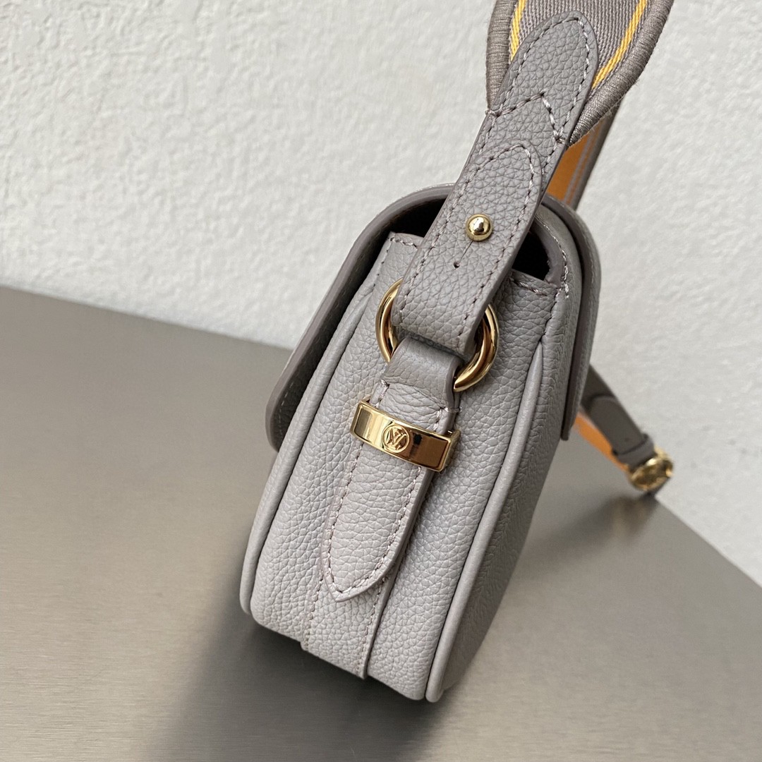 Louis Vuitton Point 9 Create By Nicolas Ghesquière With Monogram Flower 9.1in/22cm Grey For Women