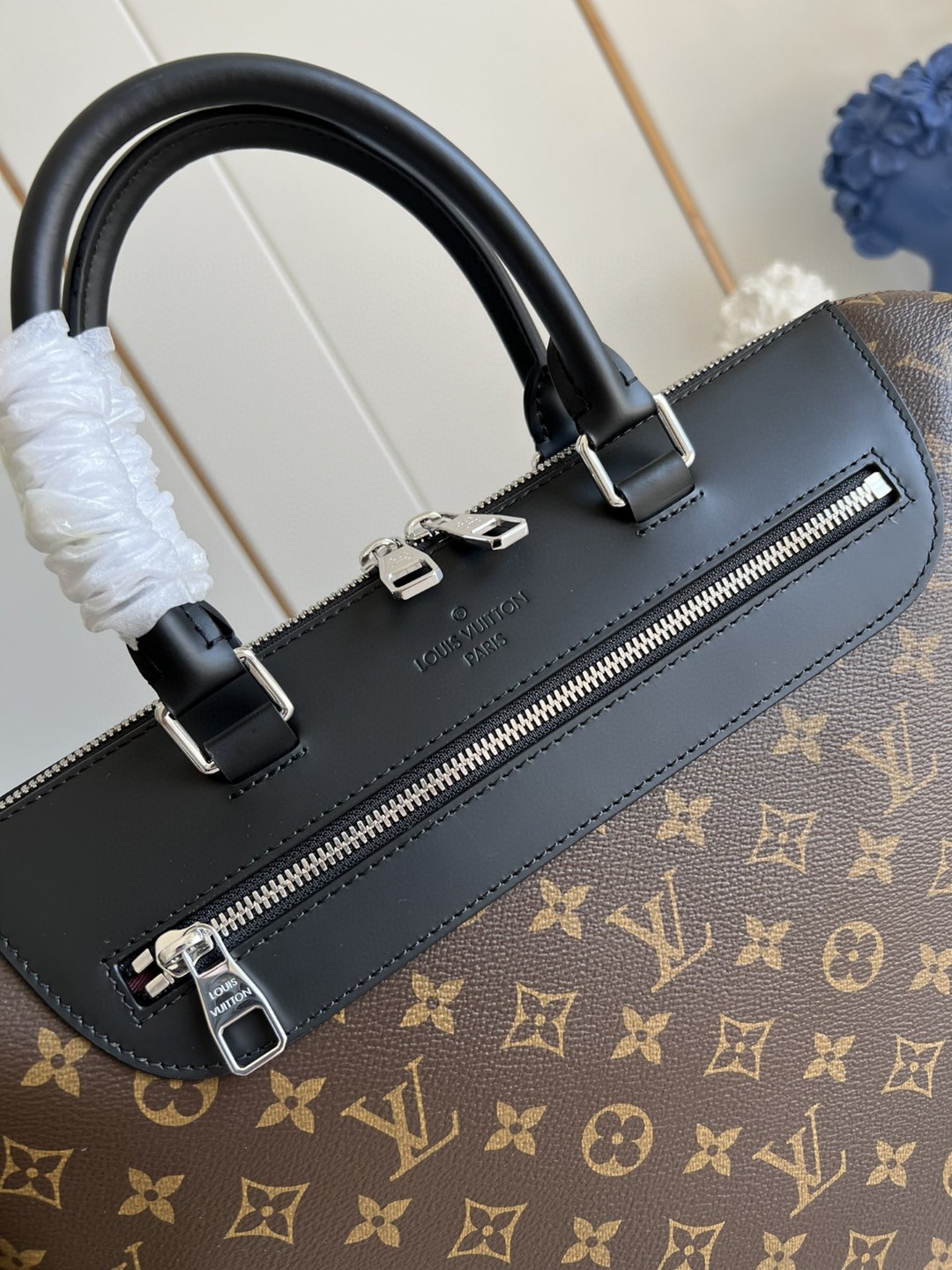 Louis Vuitton Porte Documents Jour Business Bag Monogram For Men, Men’s Bags, Shoulder And Crossbody Bags 14.6in/37cm LV