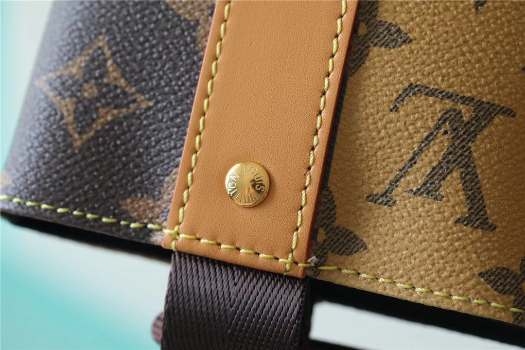 Louis Vuitton Randonee Messenger Monogram Stripes Brown For Men, Men’s Bags, Shoulder And Crossbody Bags 10.4in/26cm