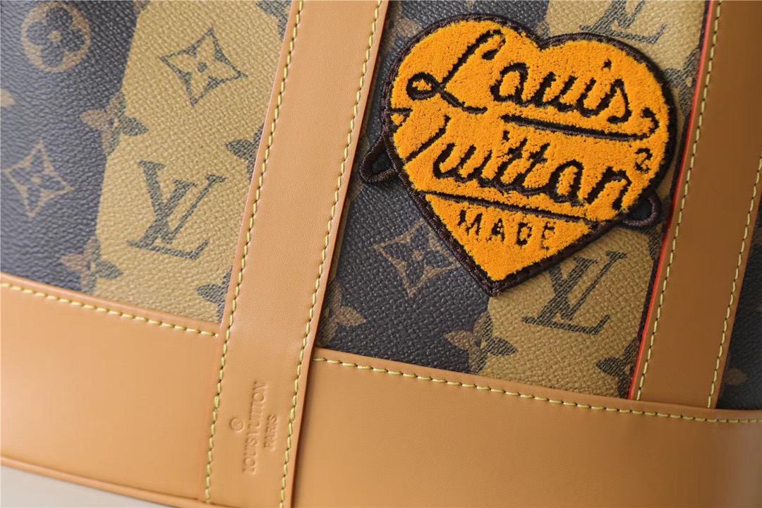 Louis Vuitton Randonee Messenger Monogram Stripes Brown For Men, Men’s Bags, Shoulder And Crossbody Bags 10.4in/26cm