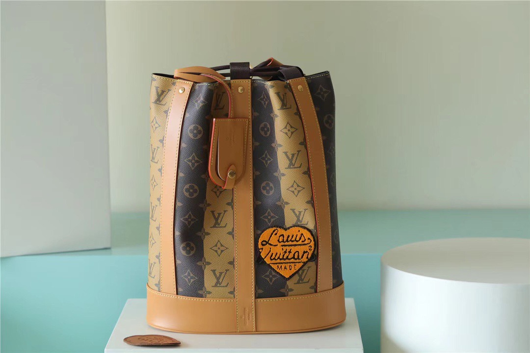 Louis Vuitton Randonee Messenger Monogram Stripes Brown For Men, Men’s Bags, Shoulder And Crossbody Bags 10.4in/26cm