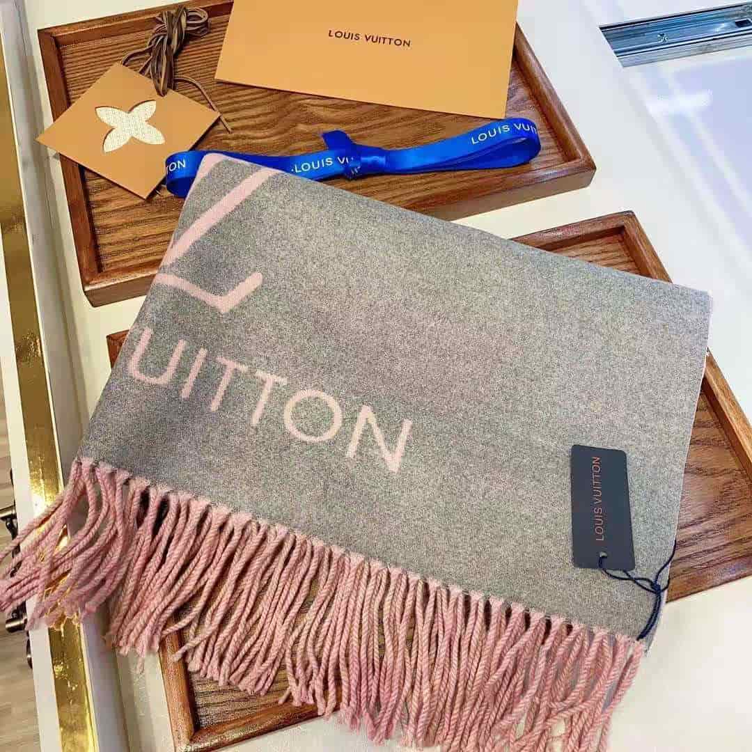 Louis Vuitton Reykjavik Scarf Light Grey And Pink For Women