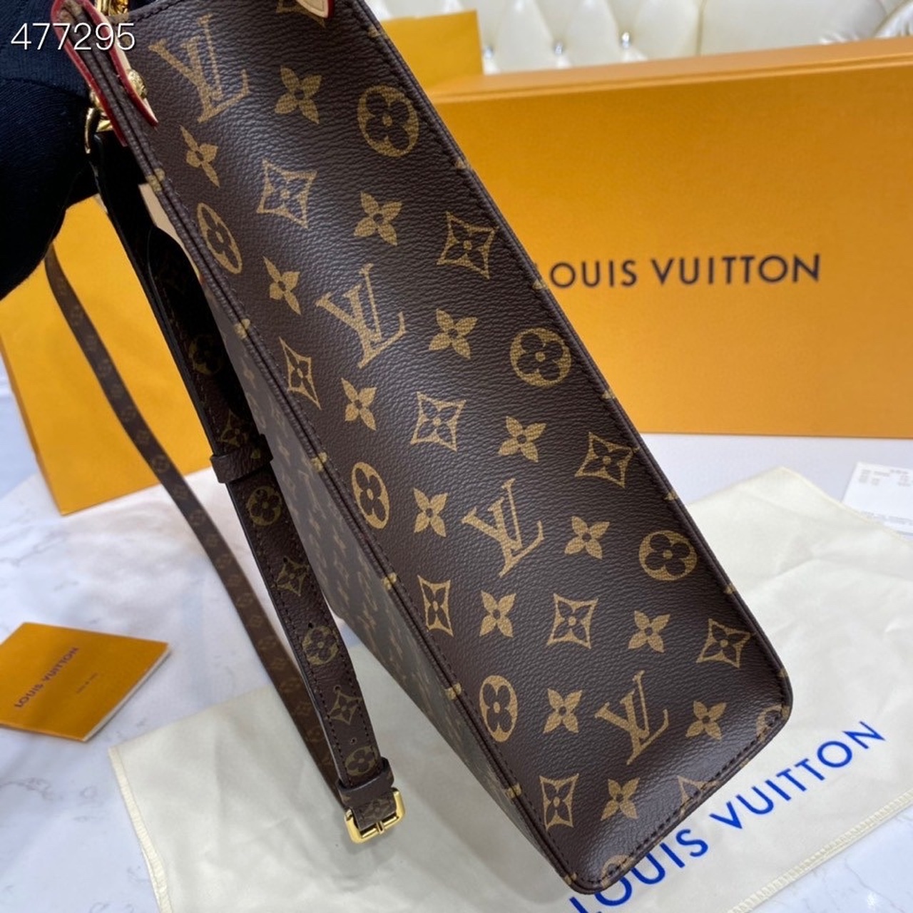 Louis Vuitton Sac Plat PM Monogram Canvas For Women, Women’s Handbags, Shoulder And Crossbody Bags 11.8in/30cm