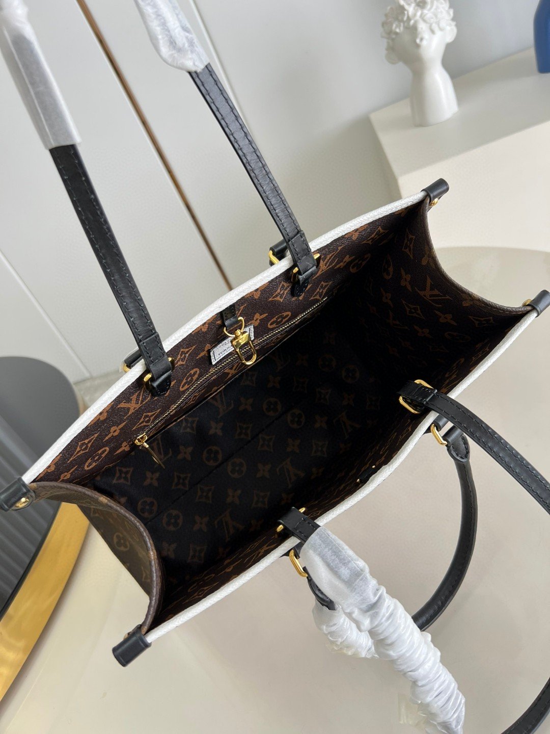 Louis Vuitton Sac Plat Tote Bag White For Women, Women’s Handbags, Shoulder Bags And Crossbody Bags 13.8in/35cm LV